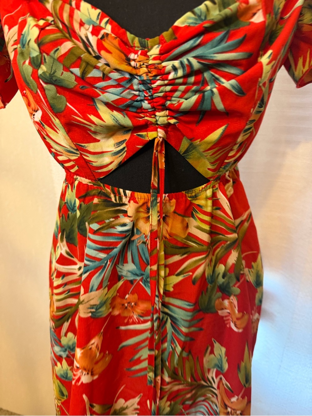 Red Tropical Ruched Mini Dress - Picture 2 of 5